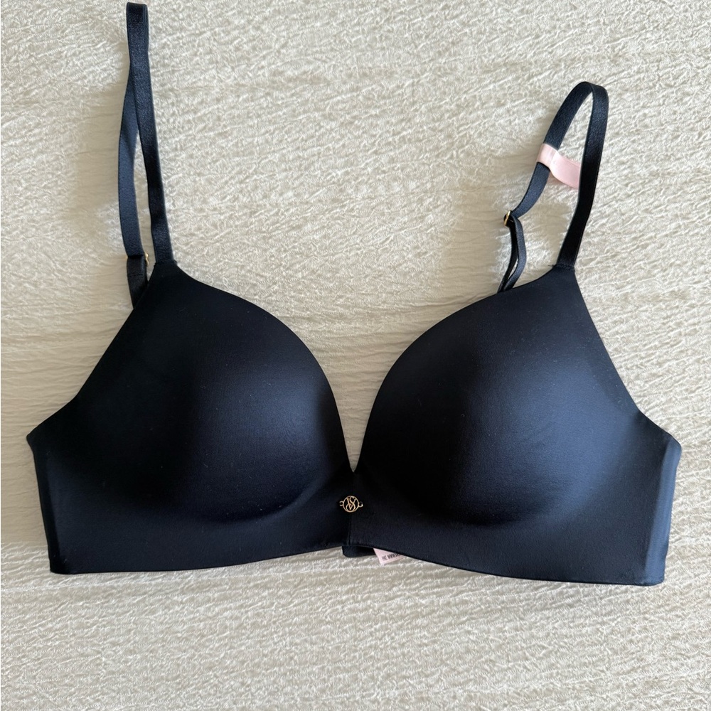 Victoria's Secret Black T-Shirt Bra with Molded Cups